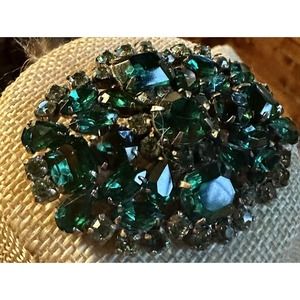 Vintage JULIANA Emerald Peridot Green Crystal Brooch Oval Emerald Cut Green 2”